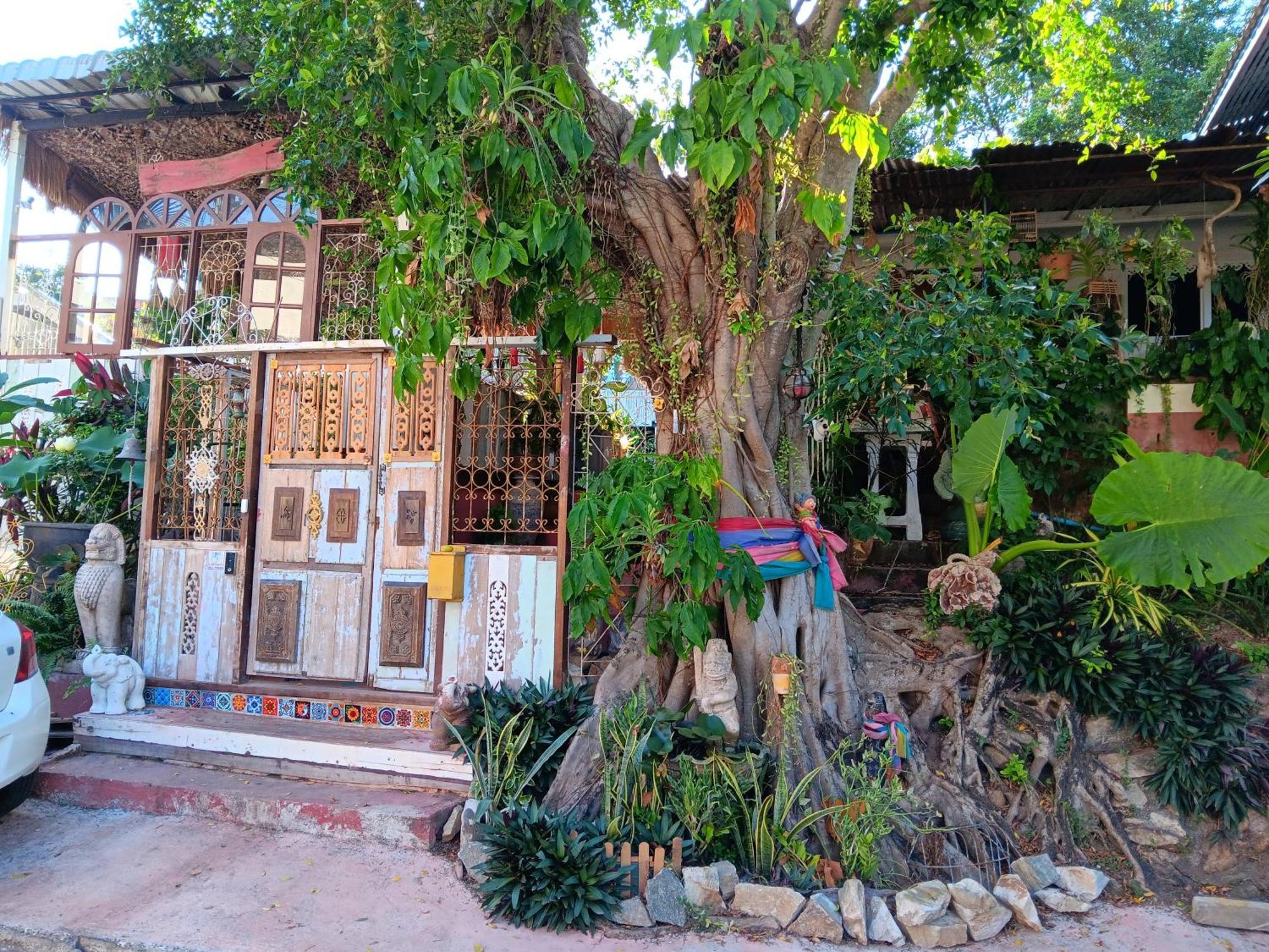 Hotel Baan Sikhao Yanui Rawai Exterior foto